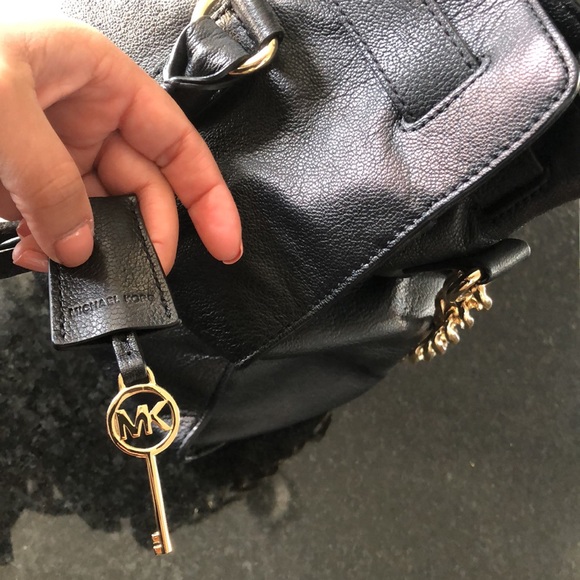 Black leather Michael Kors bag price as is for bag. Org. $495 - Picture 10 of 11